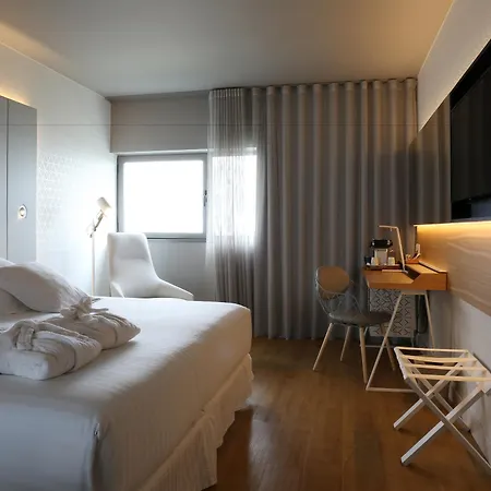 מלון Occidental Atenea Mar - Adults Only ברצלונה