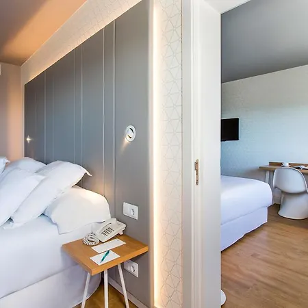 Occidental Atenea Mar - Adults Only ברצלונה